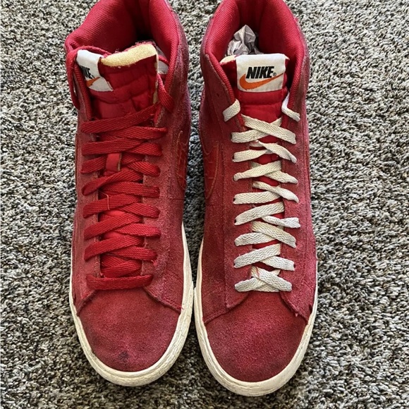 Nike Blazer Mid Mens Premium Vintage Red Gym Shoes 638261-601 Size 10.5 - Picture 1 of 6